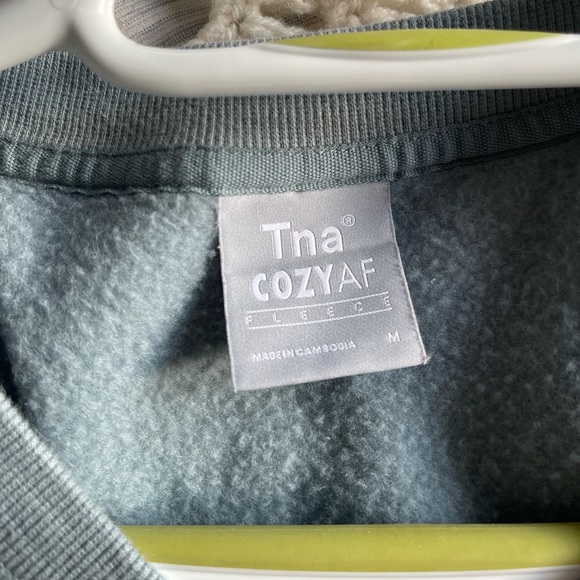 TNA ARITZIA cozy fleece sweater vest - Picture 8 of 8